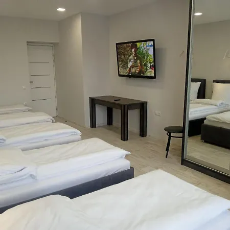 Apartment як вдома ! *